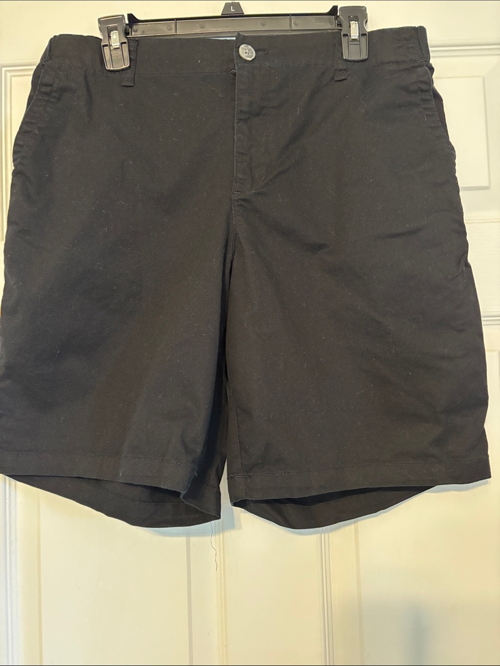 Old Navy Black Women's Bermuda Shorts